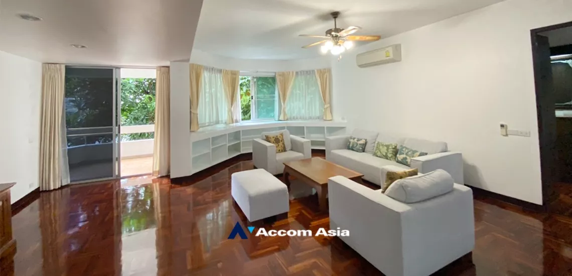 Pet friendly |  3 Bedrooms  Apartment For Rent in Sukhumvit, Bangkok  near BTS Phrom Phong (29040)