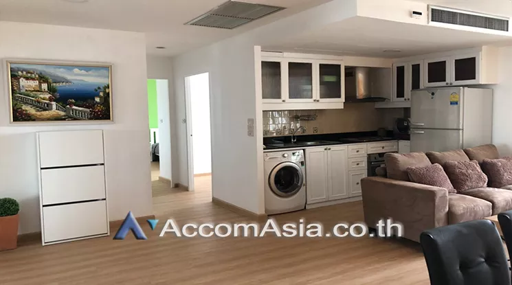  2 Bedrooms  Condominium For Rent in Ploenchit, Bangkok  near BTS Chitlom (29047)