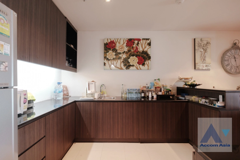 8  2 br Condominium For Sale in Sukhumvit ,Bangkok BTS Asok - MRT Sukhumvit at The Lakes 29057