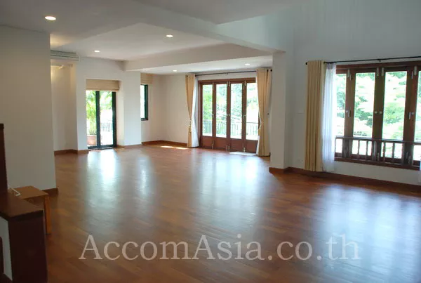 1  3 br Apartment For Rent in Sukhumvit ,Bangkok BTS Nana at Peaceful Living in CBD 19064