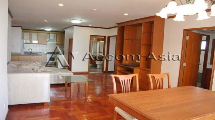  2 Bedrooms  Condominium For Rent in Sukhumvit, Bangkok  near BTS Nana (2033401)