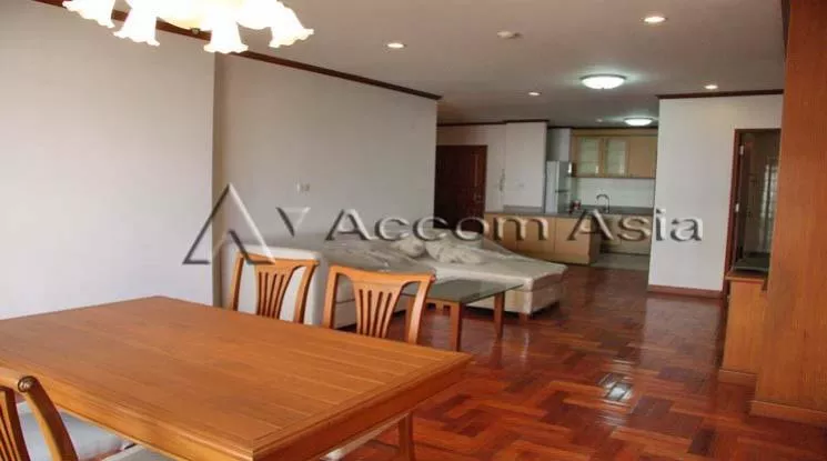  2 Bedrooms  Condominium For Rent in Sukhumvit, Bangkok  near BTS Nana (2033401)