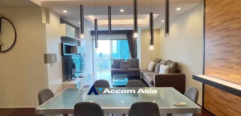 Pet friendly |  3 Bedrooms  Condominium For Rent in Sukhumvit, Bangkok  near BTS Phrom Phong (29090)