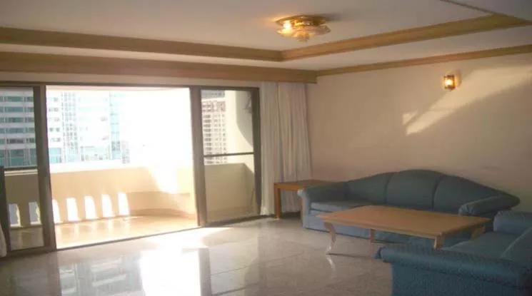  3 Bedrooms  Condominium For Rent in Sukhumvit, Bangkok  near BTS Asok - MRT Sukhumvit (29121)