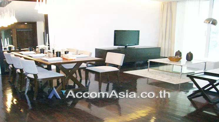  3 Bedrooms  Apartment For Rent in Sukhumvit, Bangkok  near BTS Asok - MRT Sukhumvit (19383)