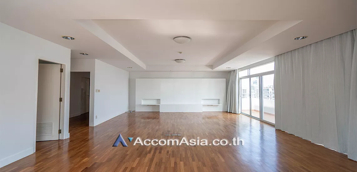 Pet friendly |  3 Bedrooms  Apartment For Rent in Sukhumvit, Bangkok  near BTS Phrom Phong (19464)