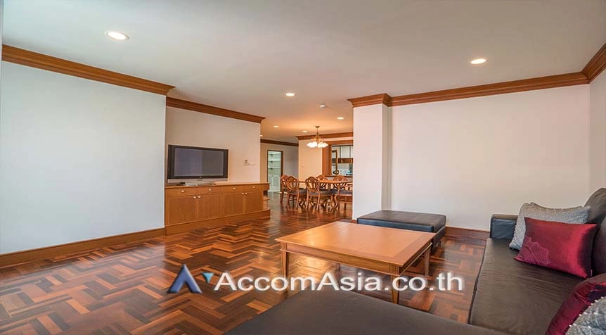  2 Bedrooms  Apartment For Rent in Sukhumvit, Bangkok  near BTS Phrom Phong (19669)