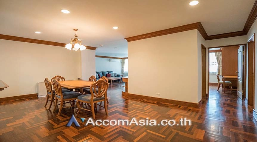  2 Bedrooms  Apartment For Rent in Sukhumvit, Bangkok  near BTS Phrom Phong (19669)