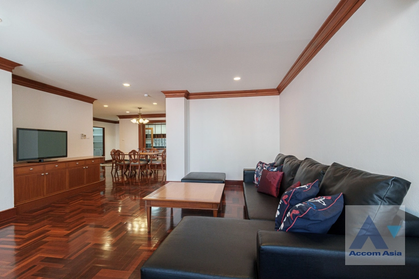  A fusion of contemporary Apartment  2 Bedroom for Rent BTS Phrom Phong in Sukhumvit Bangkok