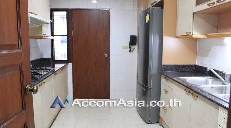  3 Bedrooms  Apartment For Rent in Sukhumvit, Bangkok  near BTS Asok - MRT Sukhumvit (19709)