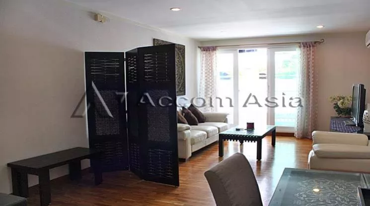  2 Bedrooms  Condominium For Rent in Sukhumvit, Bangkok  near BTS Nana (29733)