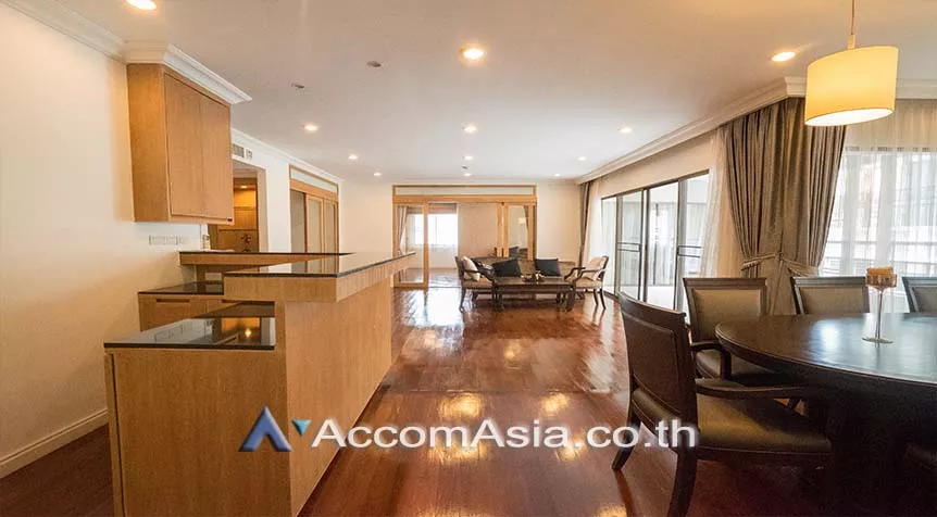 Big Balcony, Pet friendly |  3 Bedrooms  Apartment For Rent in Sukhumvit, Bangkok  near BTS Phrom Phong (19762)