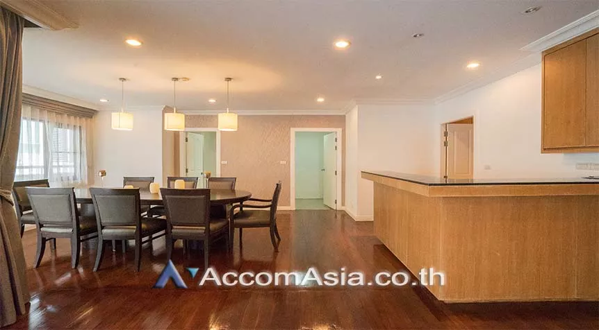 Big Balcony, Pet friendly |  3 Bedrooms  Apartment For Rent in Sukhumvit, Bangkok  near BTS Phrom Phong (19762)