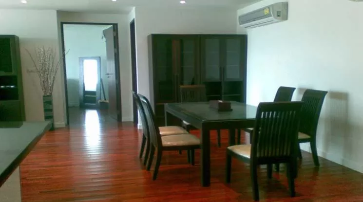  1 Bedroom  Condominium For Rent in Sukhumvit, Bangkok  near BTS Phrom Phong (29842)