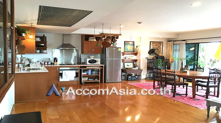  1 Bedroom  Condominium For Rent in Sathorn, Bangkok  near MRT Lumphini (29900)